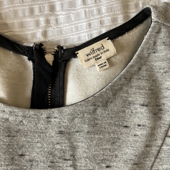 Aritzia Wilfred size 4 - Picture 2 of 8